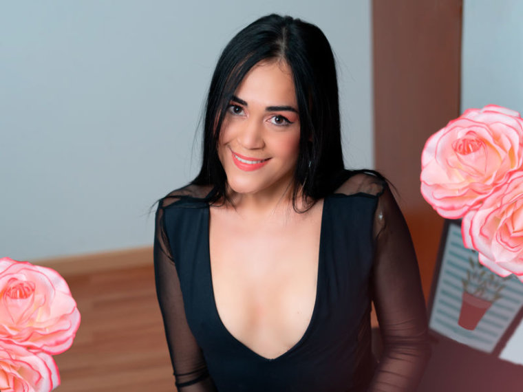 AlisonBolton's profile - Image n°0