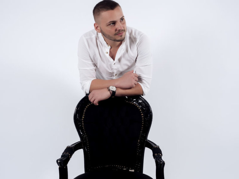 Profil de AllanJameson - Photo n°0
