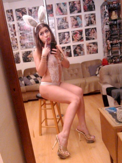 AllyaSex's profiel - Afbeelding n°2