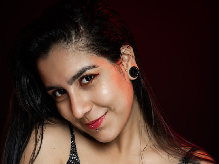 AllyMonroy's profile - Image n°0