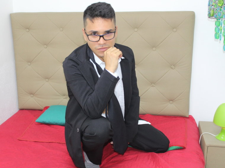 AltairAbad's profile - Image n°0