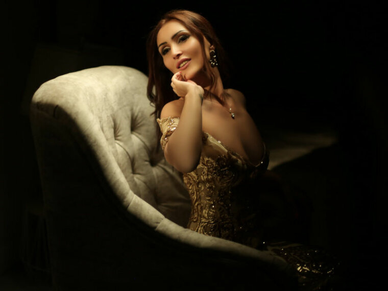 AlyssaBanks's profile - Image n°0