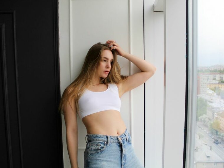 AlyssaR's profile - Image n°0