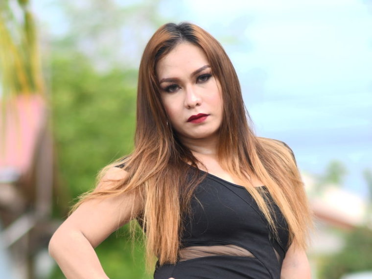 AmandaGrande's profile - Image n°0