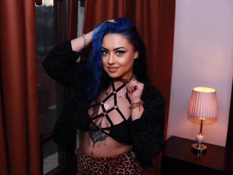 AmeliaHeyek's profile - Image n°0