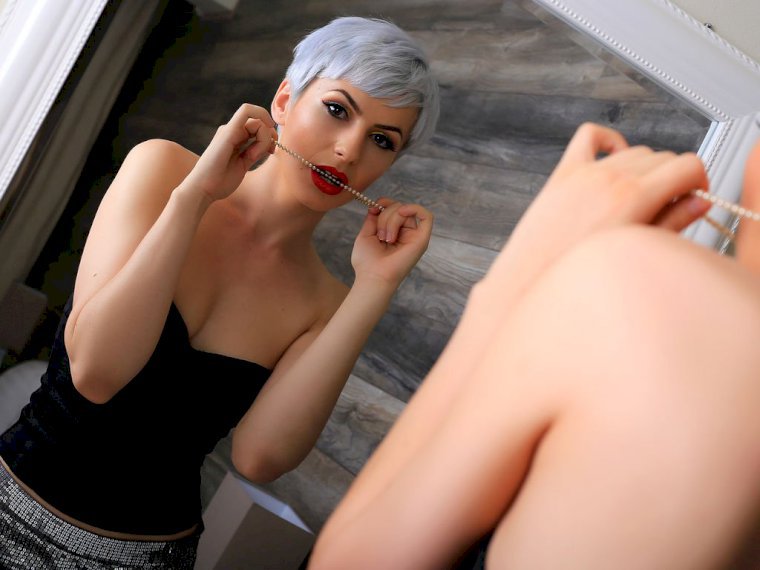 AmelieBelle's profile - Image n°1