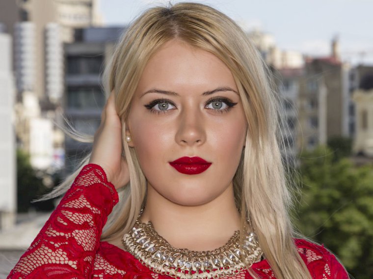 AmelieCruz's profile - Image n°0