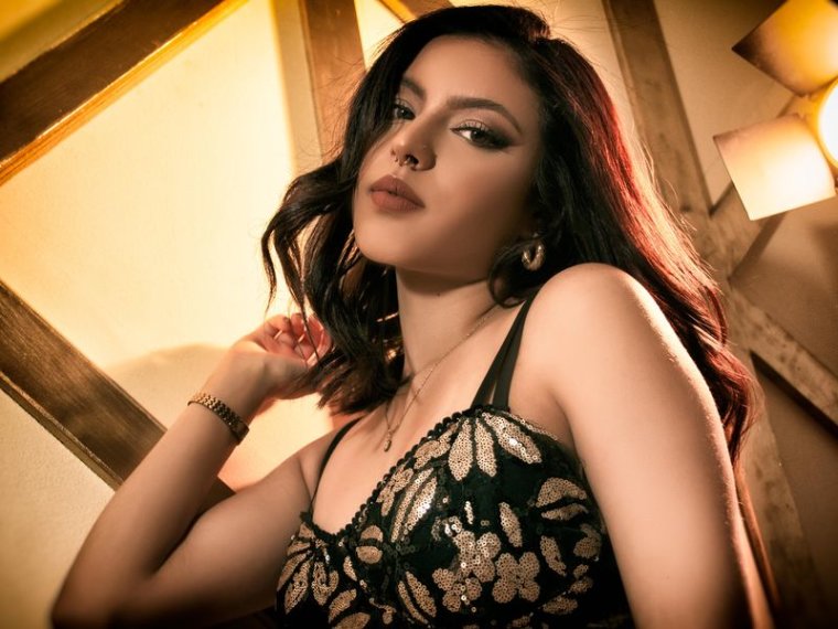 AnahiCollins's profile - Image n°0