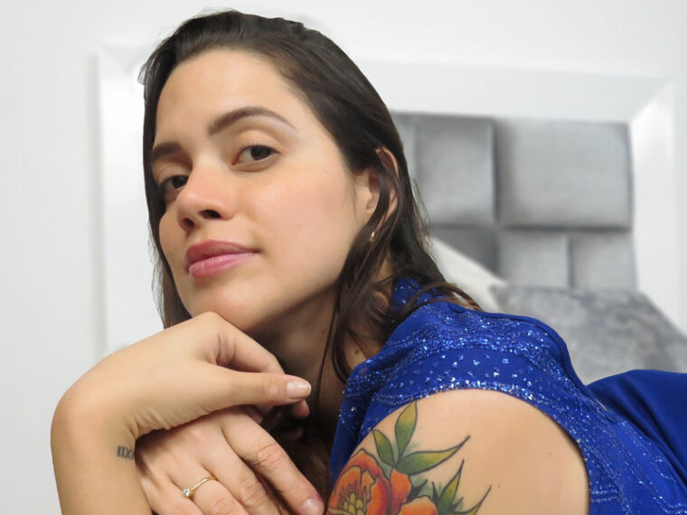 AnamariaMeg's profile - Image n°0