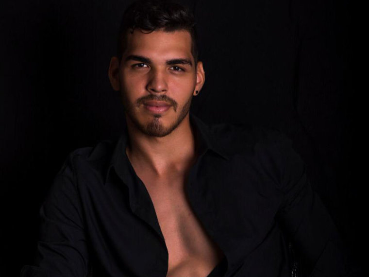 AnderThompson's profile - Image n°0