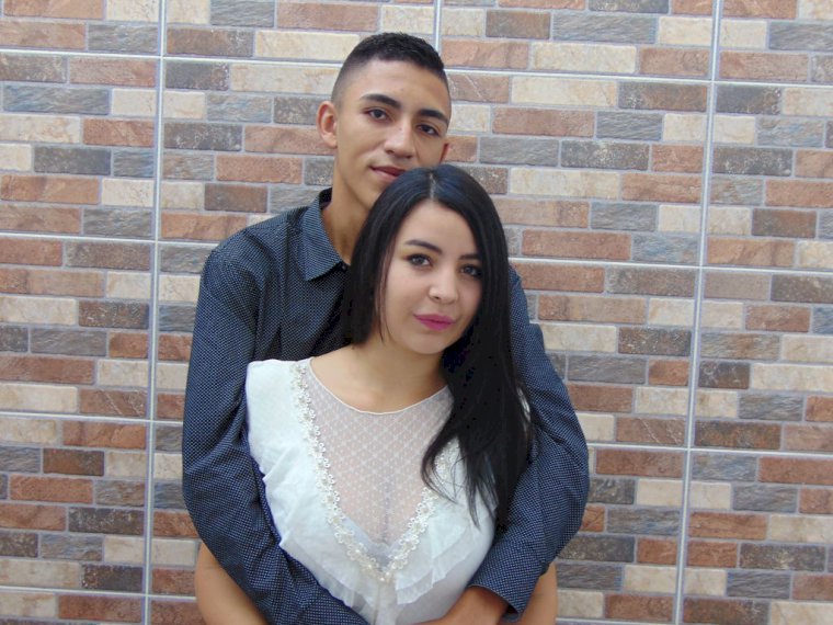 AndrewAndPamela's profile - Image n°0
