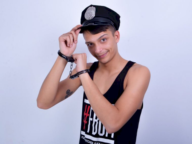AndrewHarrison's profile - Image n°0