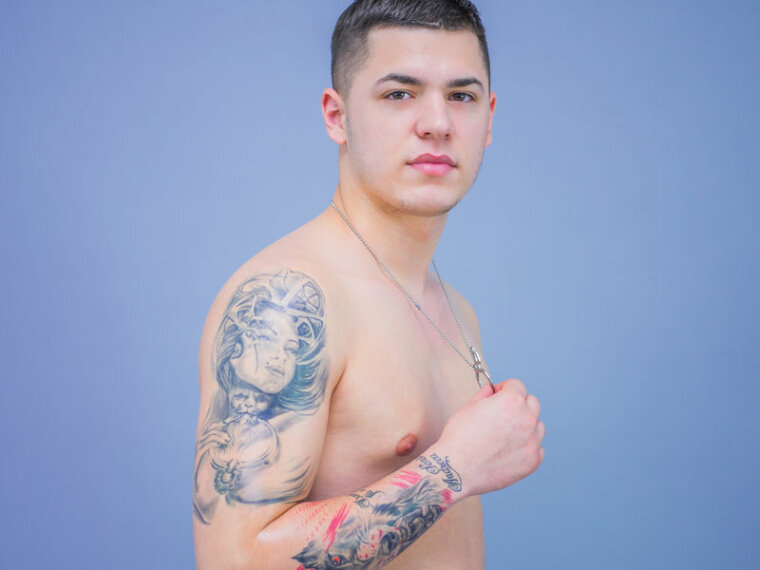AndrewHobs's profile - Image n°1