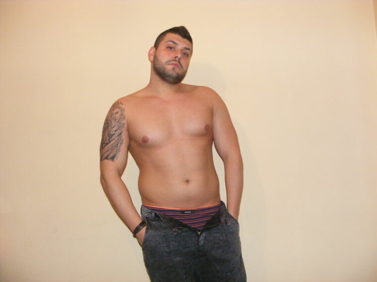 andrewktl281's profile - Image n°1