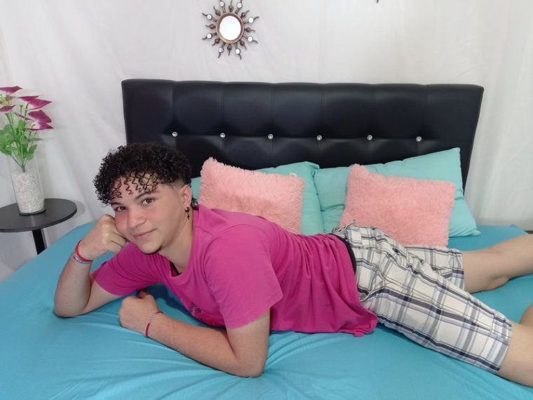 AndrewLasted's profile - Image n°0