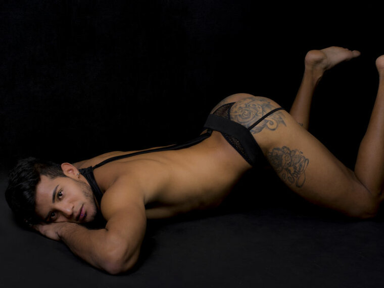 AndrewMore's profile - Image n°0
