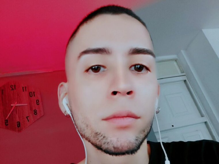AndreyJones's profile - Image n°0