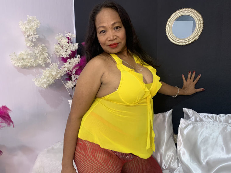 AngelaBofil's profile - Image n°0