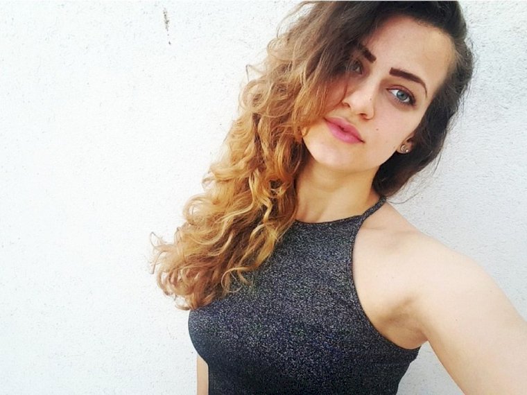 AngelaLowrence's profile - Image n°0