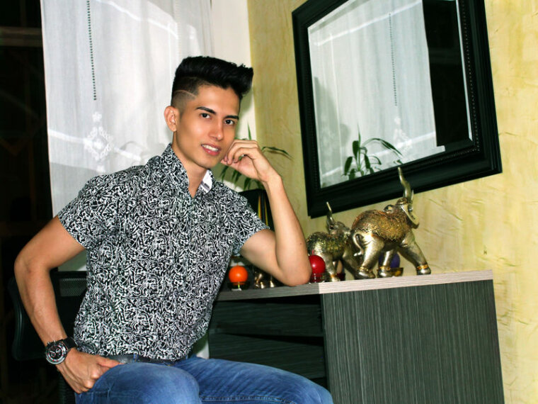 ANGELGREYBOY's profile - Image n°0