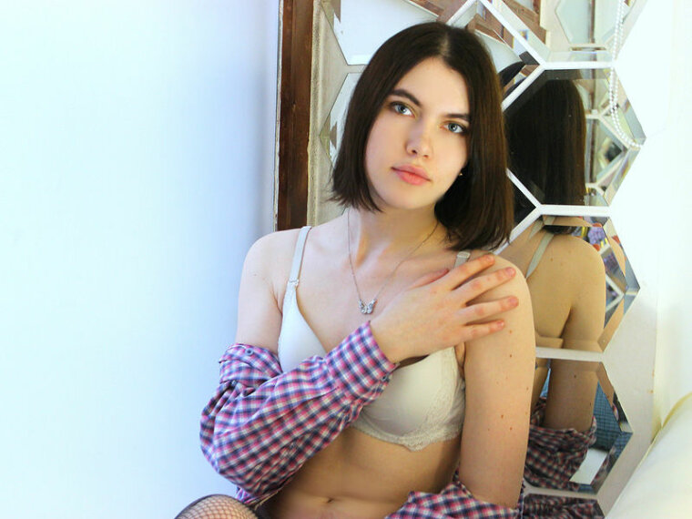 AngelinaCarp's profile - Image n°0
