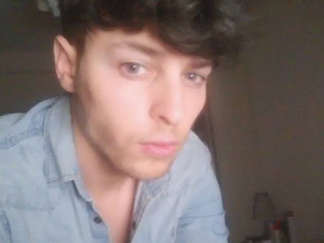 angelo1030's profile - Image n°0