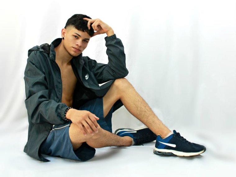 AngeloReed's profile - Image n°0