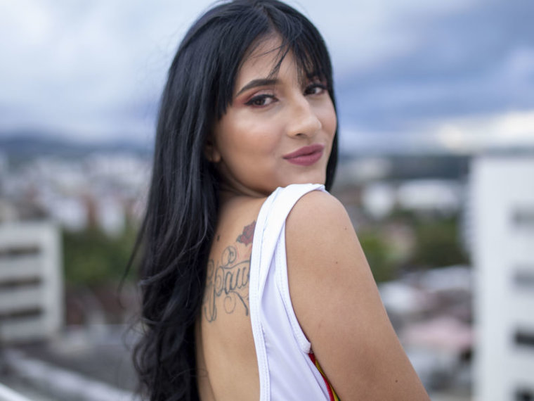 AngieBrown's profile - Image n°0