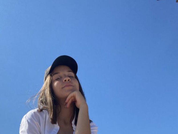 AngieElmi's profile - Image n°0