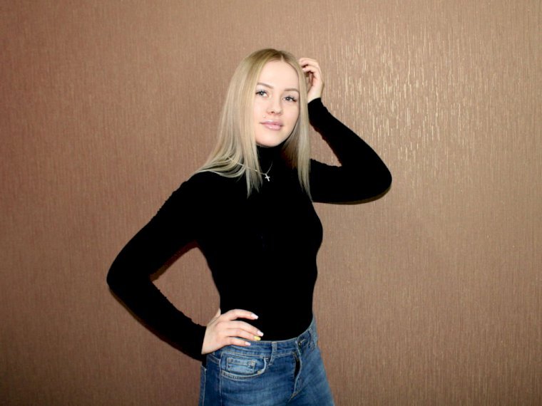 AnnabellaSky's profile - Image n°0