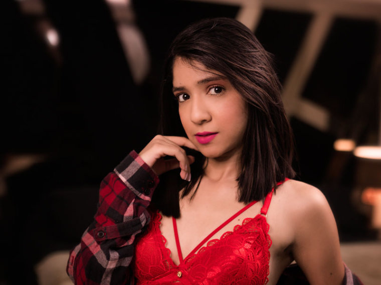 AnnaMadrid's profile - Image n°0