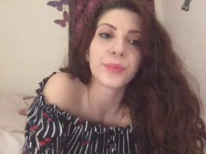 AnneDouceur's Sexcam