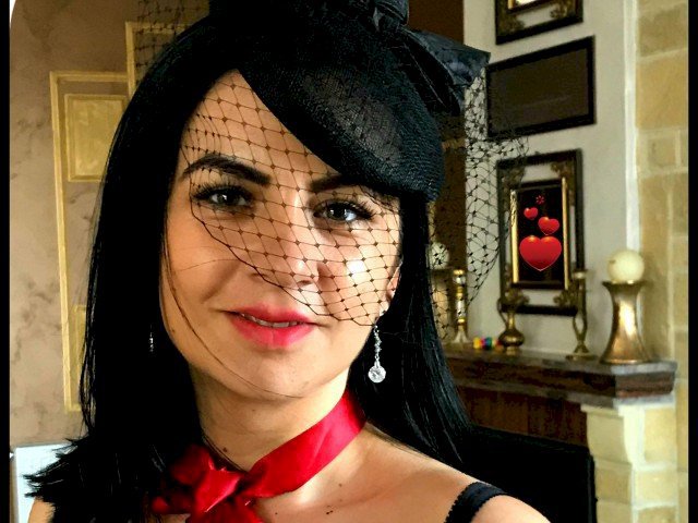 AnneKrystall's profile - Image n°2