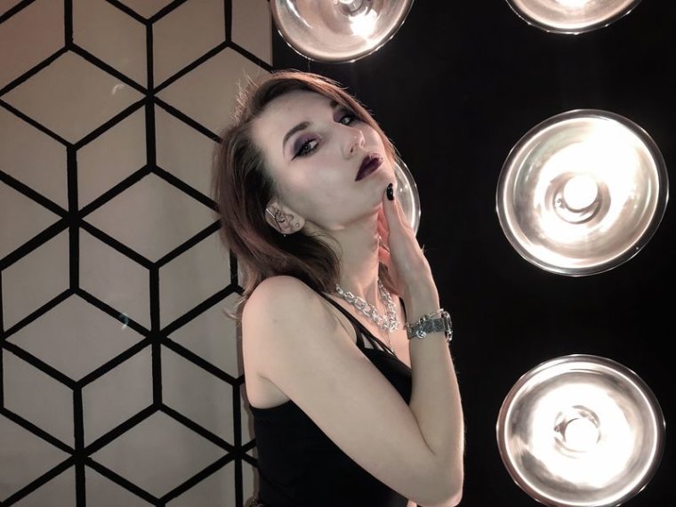 AnnetSay's profile - Image n°0