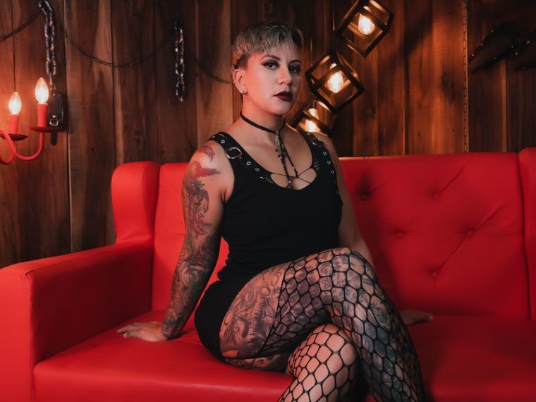 AnnMcmiller's profile - Image n°0