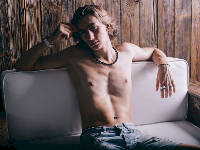 AnthonyLusio's profile - Image n°0