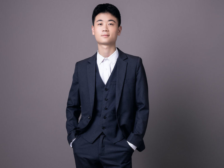 AnthonyLuzheng's profile - Image n°0
