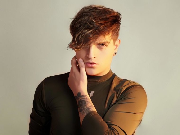 AntoineMoore's profile - Image n°1