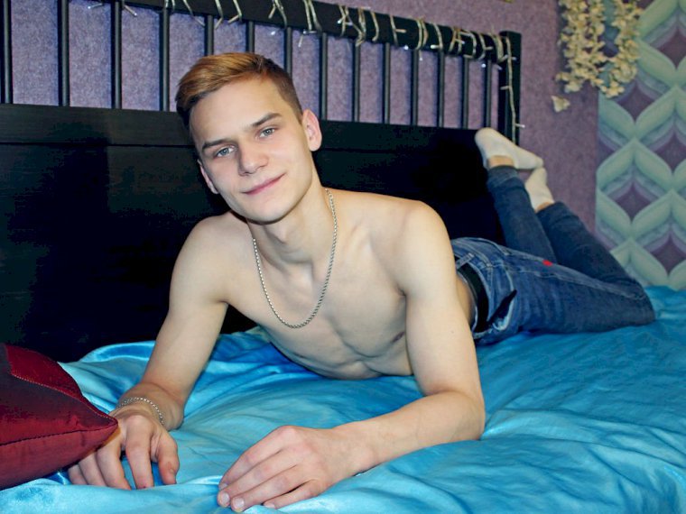 AntonioToby's profile - Image n°1