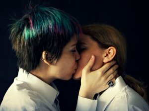 AprilAndYulia's Sexcam