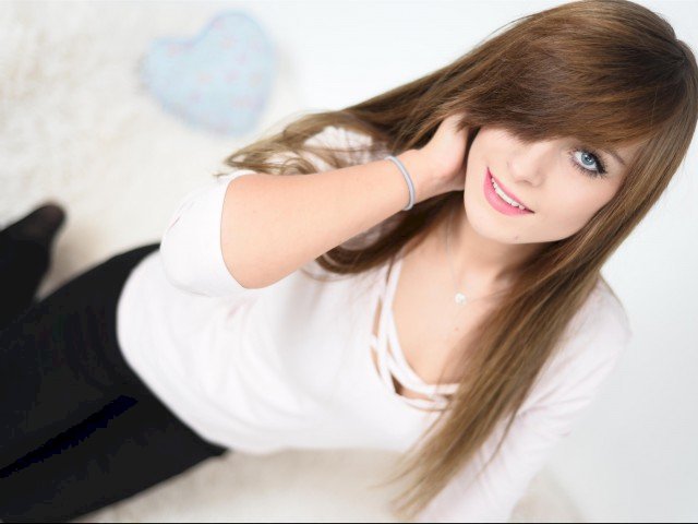 AprilSun's profile - Image n°3