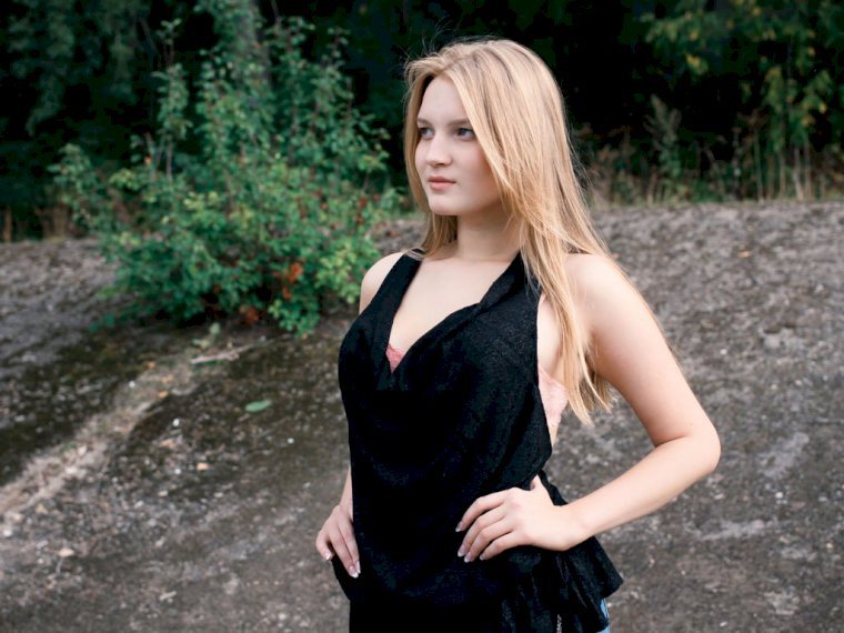 AprilSweetBlond's profile - Image n°0