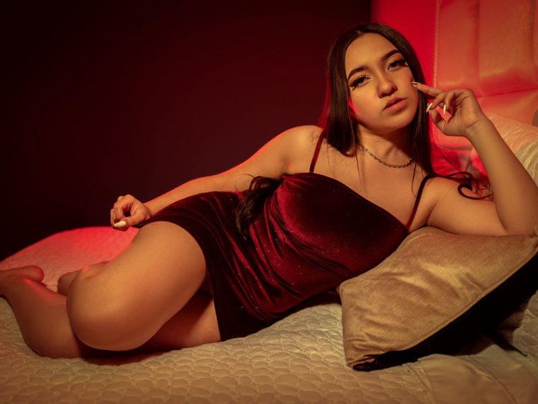 ArabellaHasban's profile - Image n°0