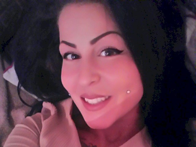ArianaJoy's profile - Image n°3