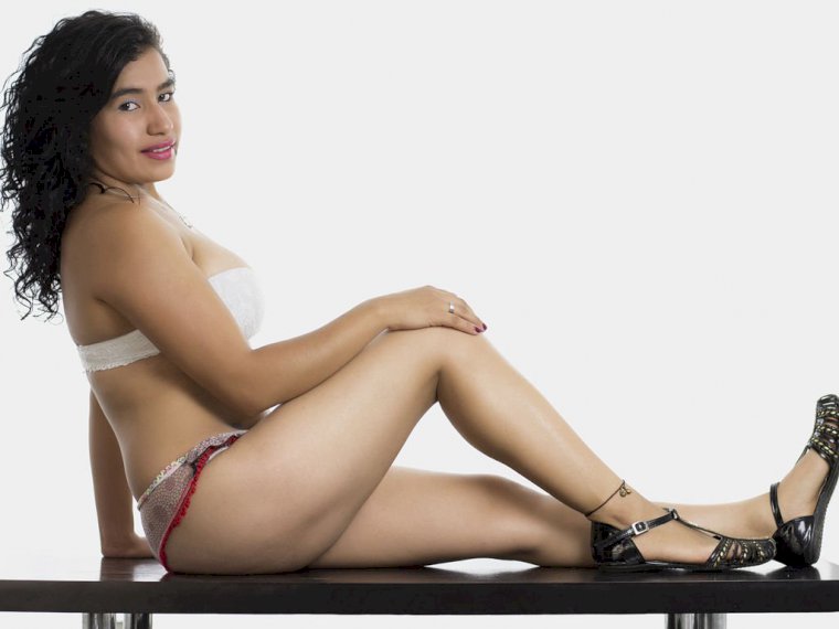 ArianaYoungSexy' profilo - Immagine n°0