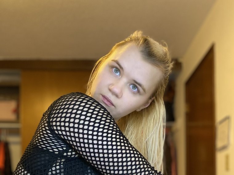 AriMartin's profile - Image n°0