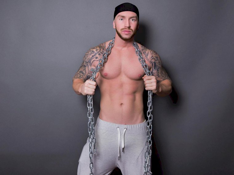 AronGrant's profile - Image n°3