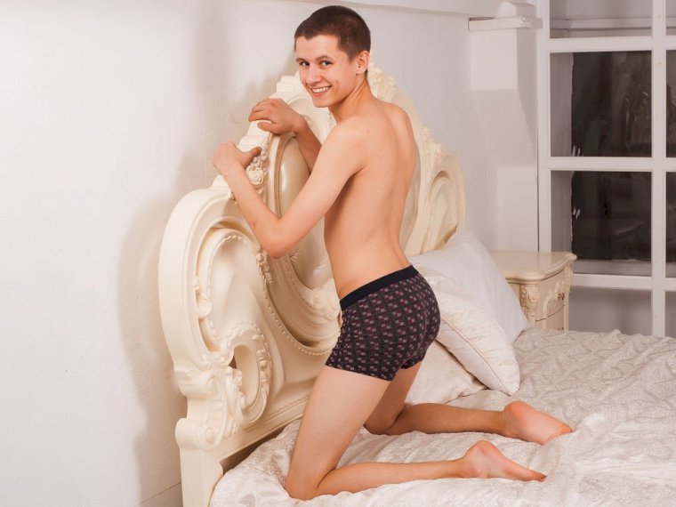 ArtieNICE's profile - Image n°1