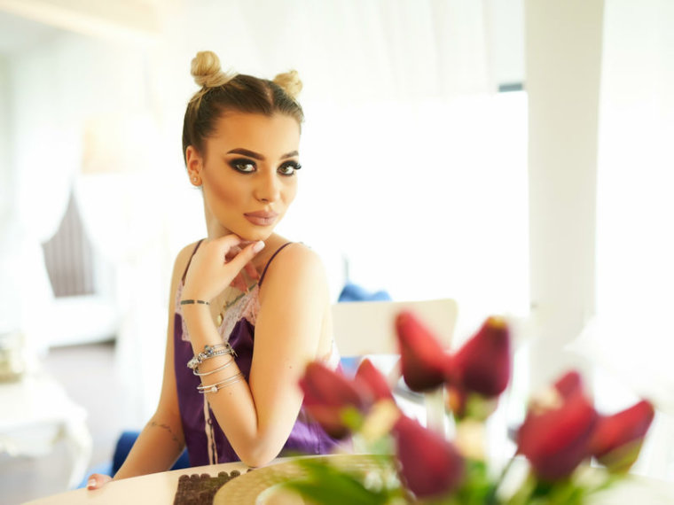 AshleyGlam's profile - Image n°0