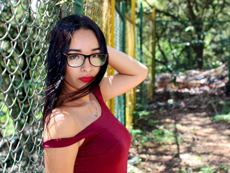 AshleyLewis's profile - Image n°0
